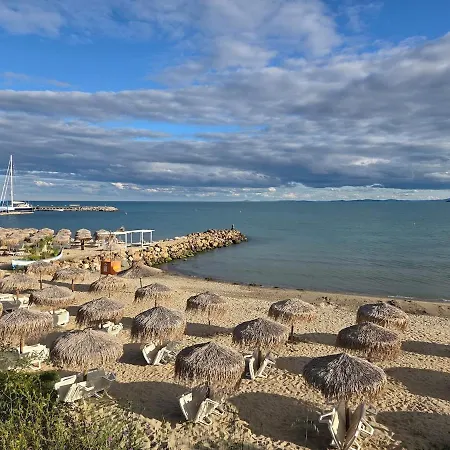 Emilia Romana Boutique - Quiet Modern Luxury Sunny Lägenhet Slăntjev Brjag